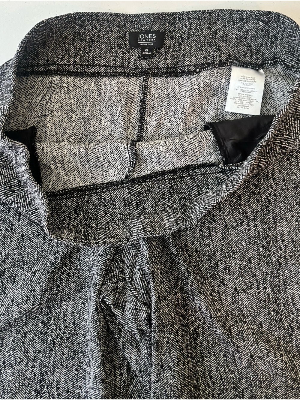 Jones New York Gray Herringbone Printed Stretch Ankle Pants Trousers - Picture 5 of 8